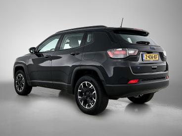SPOTICAR Jeep Compass 4xe 240 Plug-in Hybrid Electric Overland Tweedehands - Suv Plugin Hybrid Zwart - Eindhoven - 1200299184_3