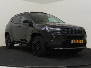 SPOTICAR Jeep Compass 4xe 240 Plug-in Hybrid Electric S Full Options !! Tweedehands - Suv Plugin Hybrid Zwart - S'gravenhage - 1200301022_3