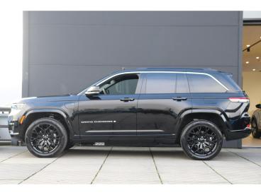 SPOTICAR Jeep Grand Cherokee 2.0 Limited 4xe / 21'' / Panoramadak / Leder / Alp Tweedehands - Suv Hybride Zwart - Amsterdam - 1200282339_2