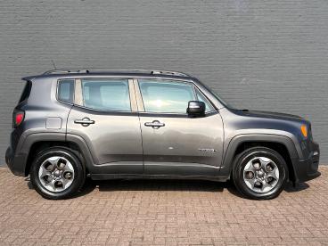 SPOTICAR Jeep Renegade 1.4 Multiair 140pk Automaat Longitude | 1e Eigenaa Tweedehands - Suv Benzine Grijs - Hengelo - 1200288337_4