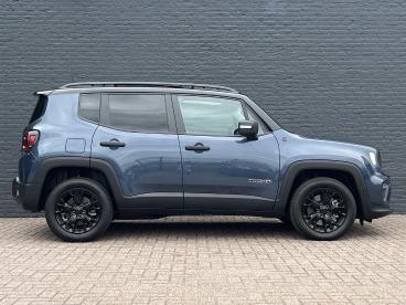 SPOTICAR Jeep Renegade 4xe 240pk Phev 4wd Automaat North Star | Winter Pa Tweedehands - Suv Hybride Blauw - Hengelo - 1200299999_4