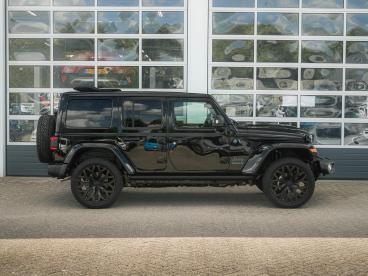 SPOTICAR Jeep Wrangler Unlimited 4xe 380 Sahara | 22" Brute Velgen | Uit Tweedehands - Suv Hybride Zwart - Waddinxveen - 1200284355_4