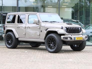 SPOTICAR Jeep Wrangler Unlimited 4xe 380 Brute Custom Conversion Skyview Tweedehands - Suv Hybride Zwart - Tiel - 1200294344_1