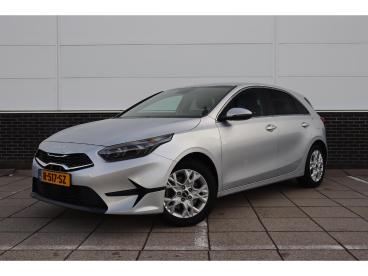 SPOTICAR Kia Ceed Cee-d 1.0 T-gdi Dynamicplusline * Stuur-stoelverwarming Tweedehands - Hatchback Benzine Grijs - Almere - 1200278711_1