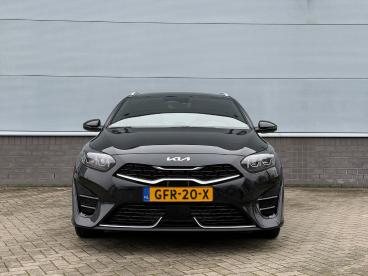 SPOTICAR Kia Ceed Cee-d Sw 1.5 T-gdi 140pk Gt-line Panoramisch Open Dak | Tweedehands - Stationwagen Benzine Zwart - Doetinchem - 1200286252_2