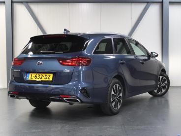 SPOTICAR Kia Ceed Cee-d Wagon 1.6 Gdi Phev Dynamicplusline | 1ste Eigenaar Tweedehands - Stationwagen Plugin Hybrid Blauw - Amersfoort - 1200295673_3