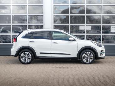SPOTICAR Kia E-niro Edition 64 Kwh Tweedehands - Suv Elektrisch Wit - Waddinxveen - 1200289991_4