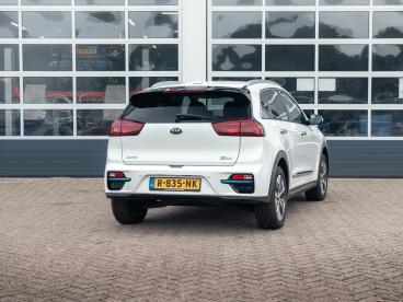 SPOTICAR Kia E-niro Dynamicplusline 64 Kwh Tweedehands - Suv Elektrisch Wit - Waddinxveen - 1200300994_5