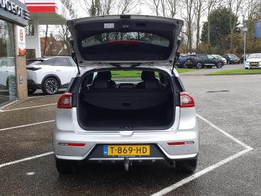 SPOTICAR Kia Niro 1.6 Gdi Hybrid 141pk Dct6 Executiveline | Navi | B Tweedehands - Suv Hybride Grijs - Zierikzee - 1200280610_5