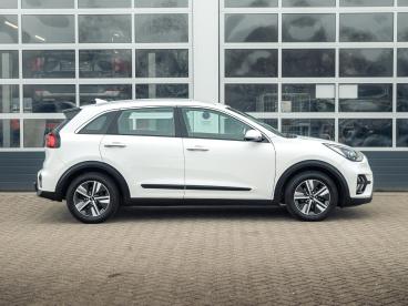 SPOTICAR Kia Niro 1.6 Gdi Hybrid Dynamicline L Navigatie L Trekhaak Tweedehands - Suv Hybride Wit - Waddinxveen - 1200286973_4