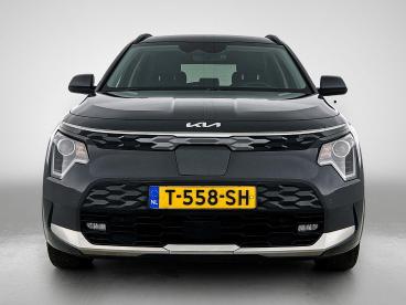 SPOTICAR Kia Niro 204pk Edition 64.8 Kwh Automaat | Navigatie | Clim Tweedehands - Suv Elektrisch Grijs - Oirschot - 1200296856_4