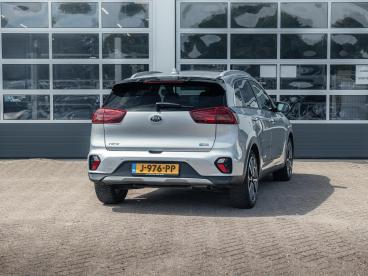 SPOTICAR Kia Niro 1.6 Gdi Hybrid Executiveline | Leder | Schuif/kant Tweedehands - Suv Hybride Grijs - Waddinxveen - 1200297053_5