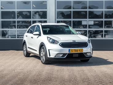 SPOTICAR Kia Niro  Tweedehands - Suv Hybride Wit - Waddinxveen - 1200300223_3