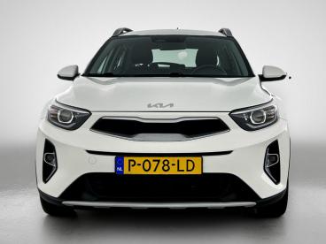 SPOTICAR Kia Stonic 1.0 Mhev Dynamicline 100pk | Navigatie | Climate C Tweedehands - Suv Benzine Wit - Oirschot - 1200281027_3