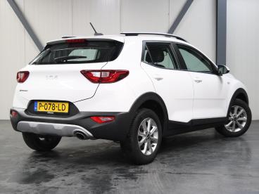 SPOTICAR Kia Stonic 1.0 Mhev Dynamicline 100pk | 1ste Eigenaar | Navig Tweedehands - Suv Benzine Wit - Amersfoort - 1200285950_3