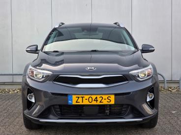 SPOTICAR Kia Stonic 1.0 100pk Dynamicplusline | Navigatie | Parkeercam Tweedehands - Suv Benzine Grijs - Zutphen - 1200288681_2