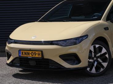 SPOTICAR Leapmotor B05 Promax Design 67.1kwh 218pk Automaat Pano-dak | Ca Tweedehands - Hatchback Elektrisch Geel - Heerlen - 1200298843_5