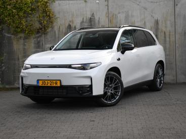 SPOTICAR Leapmotor C10 Reev Design 28.4 Kwh 215pk Automaat Pano-dak | Led Tweedehands - Suv Plugin Hybrid Wit - Heerlen - 1200280565_1
