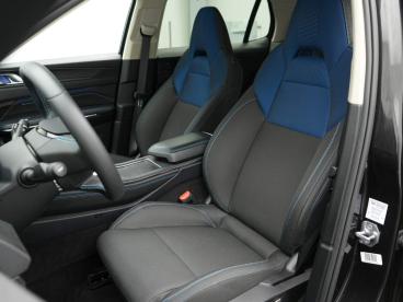 SPOTICAR Lynk & Co Lynk Co 01 01 1.5 Tweedehands - Suv Plugin Hybrid Zwart - Rotterdam - 1200303799_5