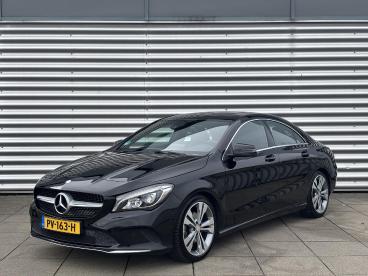 SPOTICAR Mercedes Cla 200 Ambition Automaat | Navigatie | 18 Inch | Clim Tweedehands - Sedan Benzine Zwart - Velp - 1200290328_1
