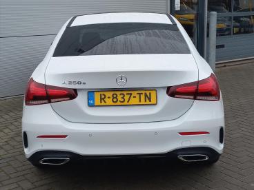 SPOTICAR Mercedes Classe A Limousine A 250 E 218pk Plug-in-hybride Automaat A Tweedehands - Sedan Plugin Hybrid Wit - Elst - 1200286985_4