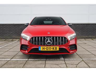 SPOTICAR Mercedes Classe A 250 Premium Plus •amg•225pk•pano•stoelverwarming•w Tweedehands - Hatchback Benzine Rood - Almere - 1200291325_2