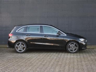 SPOTICAR Mercedes Classe B Premium 220 4matic 190pk Automaat Stoelverwarming Tweedehands - Mpv Benzine Zwart - Heerlen - 1200286329_4