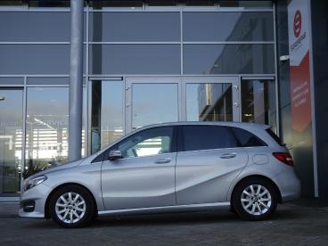 SPOTICAR Mercedes Classe B 180 Prestige | Automaat | Navigatie | Extra Getint Tweedehands - Mpv Benzine Grijs - Sneek - 1200293401_2