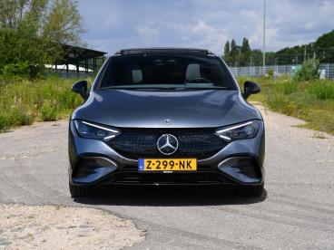 SPOTICAR Mercedes Eqe 350 Amg Line 89 Kwh 292pk Automaat Achterasbesturi Tweedehands - Sedan Elektrisch Grijs - Heerlen - 1200268004_4