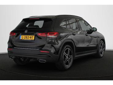 SPOTICAR Mercedes Gla 180 Business Solution Amg Widescreen Sfeerverlicht Tweedehands - Suv Benzine Zwart - Mijdrecht - 1200302124_3