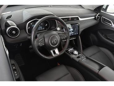 SPOTICAR Mg Zs Ev  Tweedehands - Suv Elektrisch Wit - Mijdrecht - 1200301255_5