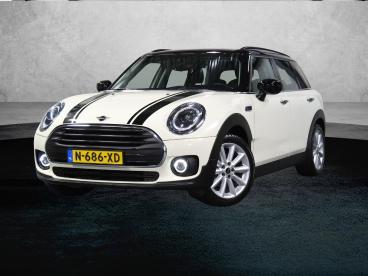 SPOTICAR Mini Clubman 136pk Cooper Business Edition | 1ste Eigenaar | Ap Tweedehands - Stationwagen Benzine Wit - Amersfoort - 1200300555_1