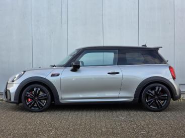 SPOTICAR Mini Cooper John Works 2.0 231pk Automaat | Navigatie | Harman Tweedehands - Hatchback Benzine Grijs - Zutphen - 1200284155_3