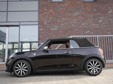 SPOTICAR Mini Cooper 1.5 Chili Serious Business | Compleet Nieuw Cabrio Tweedehands - Cabriolet Benzine Zwart - Sneek - 1200287454_5