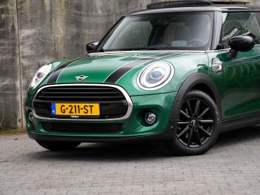 SPOTICAR Mini Cooper 60 Years Edition 1.5 136pk Automaat Pano/schuif-da Tweedehands - Hatchback Benzine Groen - Heerlen - 1200289375_2