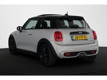 SPOTICAR Mini Cooper 2.0 Chili Serious Business Automaat Pano Head-up S Tweedehands - Hatchback Benzine Wit - Mijdrecht - 1200293855_4