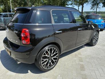 SPOTICAR Mini Countryman 1.6 Cooper Chili | Climate Control | Navigatie | L Tweedehands - Suv Benzine Zwart - Emmeloord - 1200298122_4