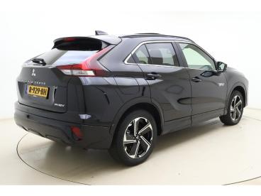 SPOTICAR Mitsubishi Eclipse Cross  Tweedehands - Suv Plugin Hybrid Zwart - Leeuwarden - 1200300332_2