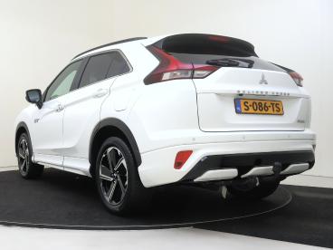 SPOTICAR Mitsubishi Eclipse Cross 2.4 Phev Instyle | Leder | Trekhaak | Camera | Car Tweedehands - Suv Plugin Hybrid Wit - Bergschenhoek - 1200301655_4