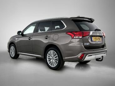 SPOTICAR Mitsubishi Outlander 2.4 Phev Intense 225pk Automaat | Trekhaak | Elekt Tweedehands - Suv Plugin Hybrid Bruin - Oirschot - 1200286097_4