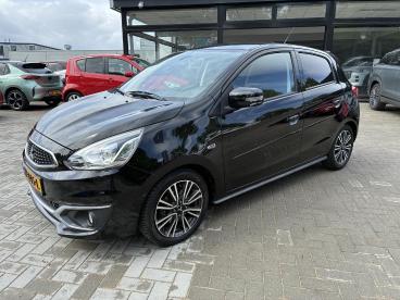 SPOTICAR Mitsubishi Space Star Spacestar 1.2 Instyle | Climate Control | Navigatie | Cruise Tweedehands - Hatchback Benzine Zwart - Emmeloord - 1200293936_1