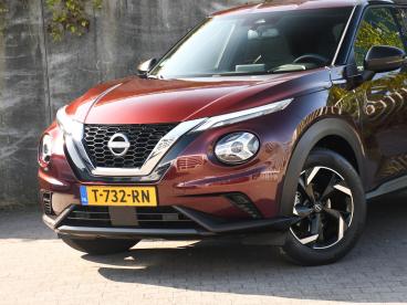 SPOTICAR Nissan Juke N-connecta 1.0 Dig-t 114pk 100% Nissan Onderh. | 1 Tweedehands - Suv Benzine Rood - Heerlen - 1200303381_2