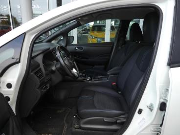SPOTICAR Nissan Leaf Acenta 40 Kwh | Achteruitrijcamera | Stoel En Stuu Tweedehands - Hatchback Elektrisch Wit - Sneek - 1200279980_5