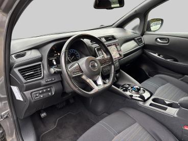 SPOTICAR Nissan Leaf | E+ N-connecta 62 Kwh 217 Pk | Gun Metallic | Led Tweedehands - Hatchback Elektrisch Grijs - Hoofddorp - 1200280048_4