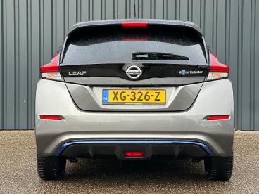 SPOTICAR Nissan Leaf Electric 40kwh N-connecta | Stoelverwarming V+a I Tweedehands - Hatchback Elektrisch Grijs - Ruurlo - 1200286769_5