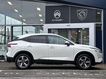 SPOTICAR Nissan Qashqai 1.3 Mhev 140pk Premiere Edition | Panoramadak | Tr Tweedehands - Suv Benzine Wit - Emmeloord - 1200288088_3