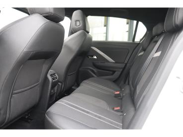 SPOTICAR Opel Astra 1.2t 130pk Gs Line Aut. / Schuifdak / Navi Pro / H Tweedehands - Hatchback Benzine Wit - Amsterdam - 1200258919_5