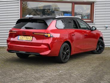 SPOTICAR Opel Astra Sports Tourer Gs 1.2 Turbo 130pk Camera Voor + Ach Tweedehands - Stationwagen Benzine Rood - Sittard - 1200271338_4