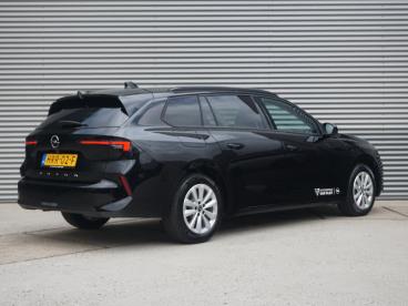 SPOTICAR Opel Astra Sports Tourer 1.2 Turbo Business Edition | Apple C Tweedehands - Stationwagen Benzine Zwart - Woerden - 1200275345_2