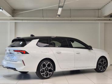 SPOTICAR Opel Astra Sports Tourer 1.2 Turbo Hybrid Ultimate Automaat | Tweedehands - Stationwagen Hybride Wit - Gouda - 1200275729_2